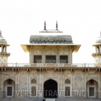 Rise and fall of the mughal - historical tour